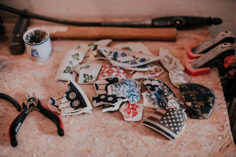 Projekt Pracownie_wywiad_Biżuteria z talerzy_fot_Radek Zawadzki