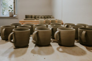 Projekt Pracownie_wywiad_Mleko Living_ceramika_fot_Robert Liwacki