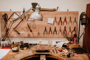 Projekt Pracownie_wywiad_Schiffers Jewellery_Kacper Schiffers_fot_Radek Zawadzki