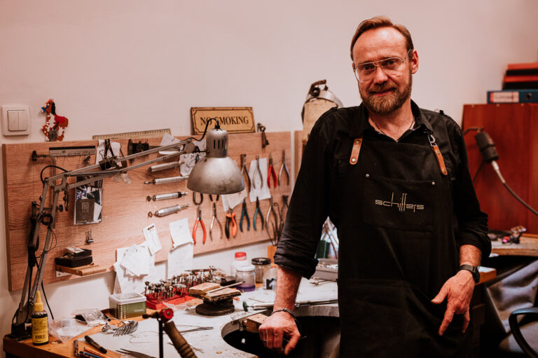 Projekt Pracownie_wywiad_Schiffers Jewellery_Kacper Schiffers_fot_Radek Zawadzki