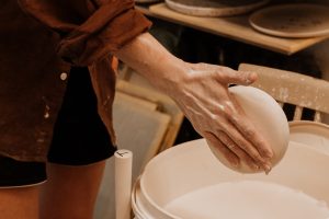 Projekt Pracownie_FENEK_ceramika_wywiad_Małgorzata Herman_fot_Karolina Lewandowska