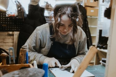 Projekt Pracownie_Wielki Shoe_szewc_wywiad_Małgorzata Herman_fot_Karolina Lewandowska