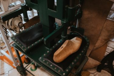 Projekt Pracownie_Wielki Shoe_szewc_wywiad_Małgorzata Herman_fot_Karolina Lewandowska