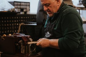 Projekt Pracownie_Wielki Shoe_szewc_wywiad_Małgorzata Herman_fot_Karolina Lewandowska