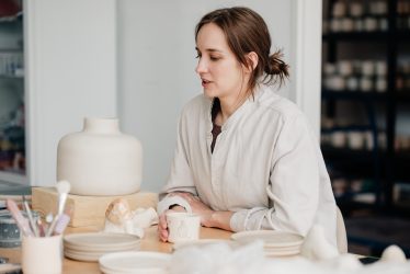 Gabi_StramaProjekt Pracownie_Gabi Strama_ceramika_wywiad_Małgorzata Herman_fot_Karolina Lewandowska