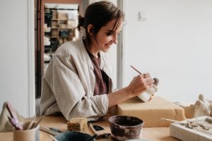 Projekt Pracownie_Gabi Strama_ceramika_wywiad_Małgorzata Herman_fot_Karolina Lewandowska
